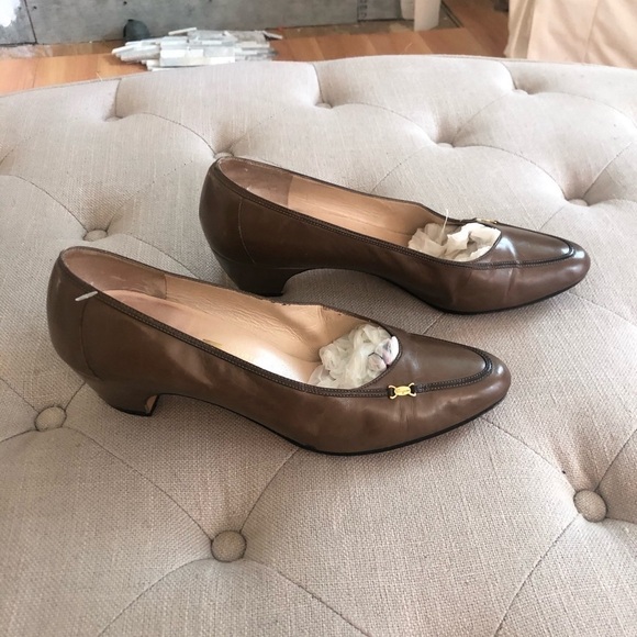 Salvatore Ferragamo brown leather heel shoe size 7 - Picture 2 of 5